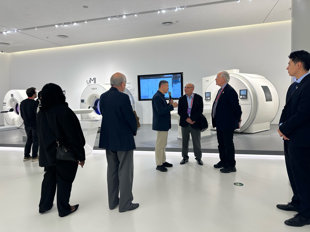 14-united-imaging-shanghai-exhibition-tour-01
